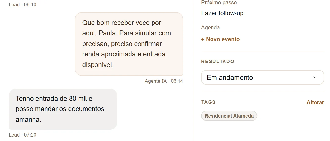 Atendimento no KernIA em que a lead promete enviar documentos no dia seguinte; o painel lateral registra o próximo passo “Fazer follow-up”.